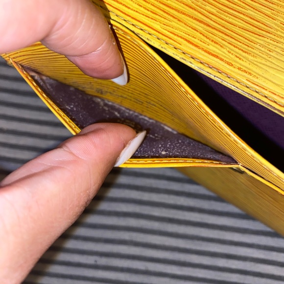 LV wallet - Picture 5 of 11